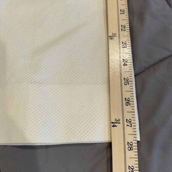 Escada Textured Ivory White Cropped Pants Flat Front Side Zip Split Hem Size 10 - Picture 10 of 13